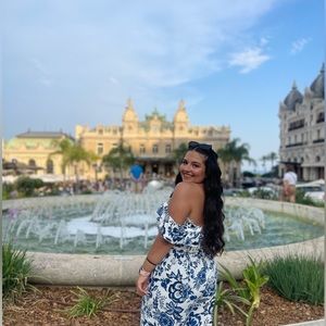 Meet your Posher, Diana